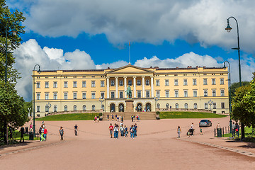 Image showing Royal Palace  in Oslo, Norway