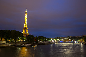 Image showing Eiffel Tower at sunset in Paris