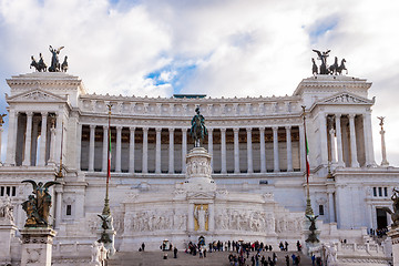 Image showing Equestrian monument to Victor Emmanuel II near Vittoriano in Rom