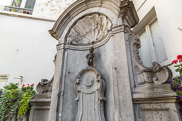 Image showing Manneken Pis statue in Brussels