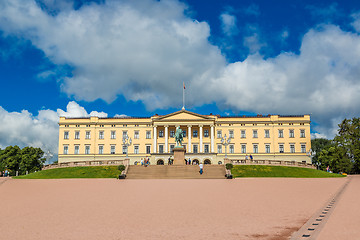 Image showing Royal Palace  in Oslo, Norway