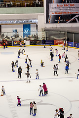 Image showing The ice rink of the Dubai Mall