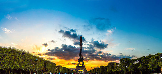 Image showing Eiffel Tower at sunset in Paris