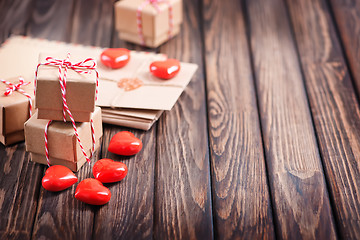 Image showing box for present and hearts