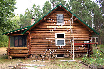 Image showing Log Home and Scaffolding