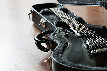 Image showing Electric guitar in the case