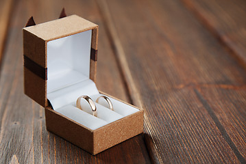 Image showing Golden wedding rings in the box