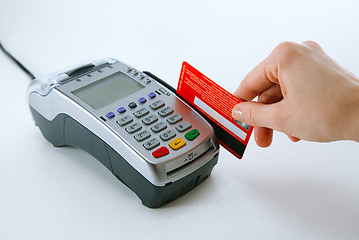 Image showing Paying with credit card 