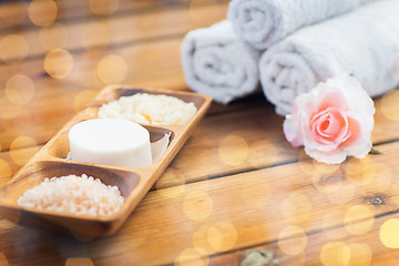 Image showing close up of soap, himalayan salt and scrub in bowl