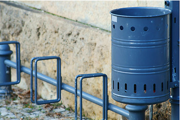 Image showing garbage can with bicycle stand