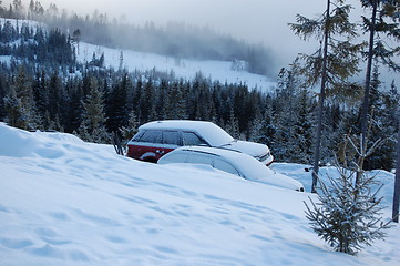 Image showing Cars in snow