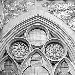 Image showing door southwark  cathedral in london england old  construction an