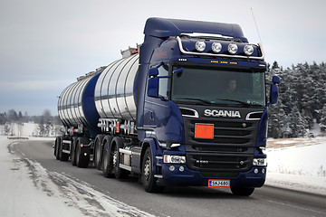 Image showing Purple Scania R580 Tank Truck in Winter