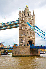 Image showing london tower in   old bridge and the cloudy sky