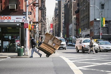 Image showing Man with trolley in New York