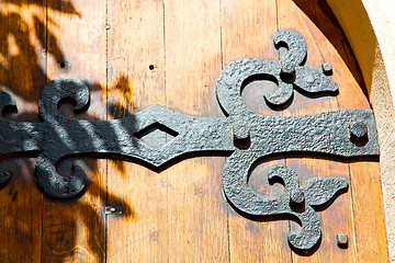 Image showing old london door in ancien  hinged 