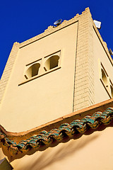 Image showing  the history  symbol  in morocco  green roof and  blue    sky