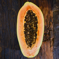 Image showing top view sliced fresh papaya