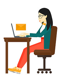Image showing Woman receiving email.