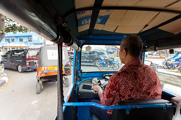 Image showing View from vehicle tu tuk jakarta