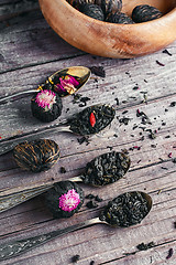 Image showing Varieties of loose leaf tea