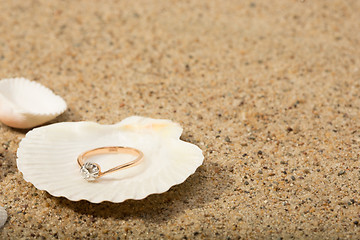 Image showing Wedding ring in a shell