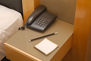 Image showing Phone and notes