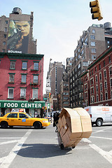 Image showing Man with trolley in Manhattan