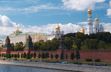 Image showing Moscow Kremlin and waterfront.