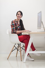 Image showing startup business, woman  working on desktop computer