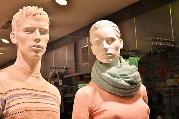 Image showing A couple of dummies close-up in a supermarket