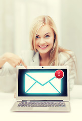 Image showing businesswoman with laptop computer