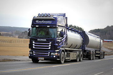 Image showing Purple Scania R500 Tank Truck on Rural Road