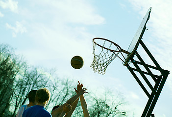 Image showing People playing basketball outdoors