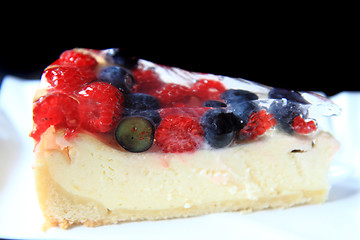 Image showing raspberries and blueberries cake