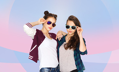 Image showing happy smiling pretty teenage girls in sunglasses