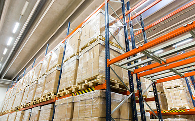 Image showing cargo boxes storing at warehouse shelves