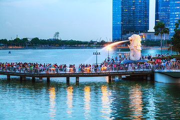 Image showing Overview of the marina bay with the Merlion in Singapore