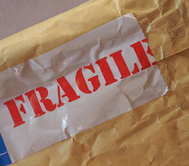 Image showing Fragile label on packet