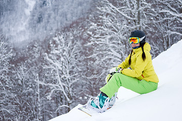 Image showing Portrait of snowboarder woman