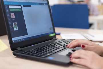 Image showing startup business, woman  working on laptop