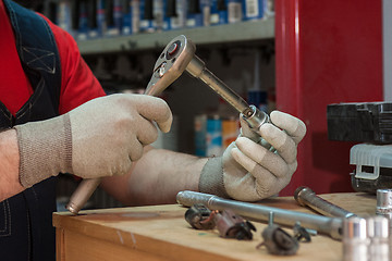 Image showing Professional mechanic working