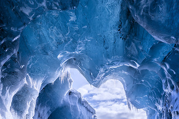 Image showing Amazing glacial cave