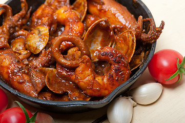 Image showing fresh seafoos stew on an iron skillet