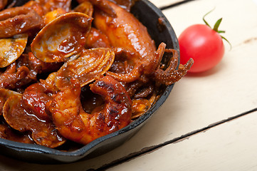 Image showing fresh seafoos stew on an iron skillet