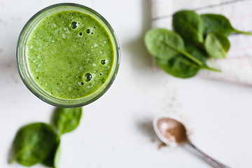 Image showing Green smoothie in the glass