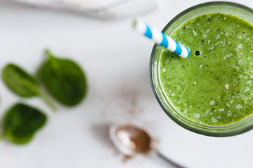 Image showing Green smoothie in the glass