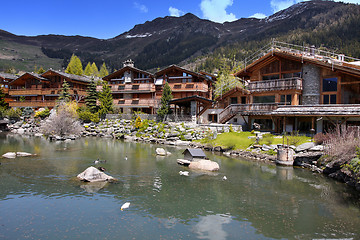 Image showing Chalet skiing resort in Verbier, Switzerland