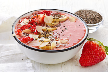 Image showing bowl of breakfast smoothie