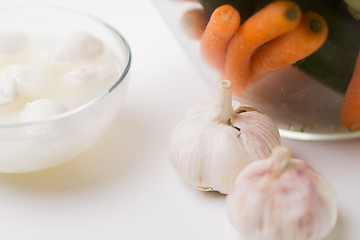 Image showing close up of garlic, carrot and mozzarella cheese